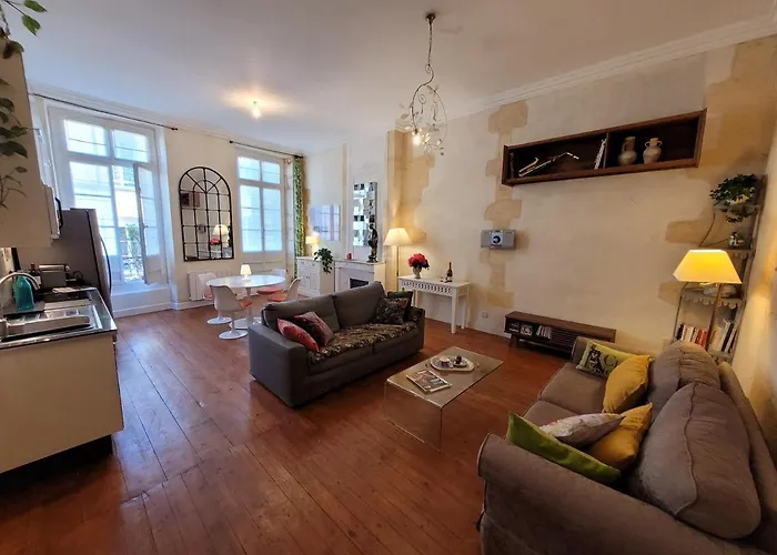 Typiquement Bordelais Διαμέρισμα *